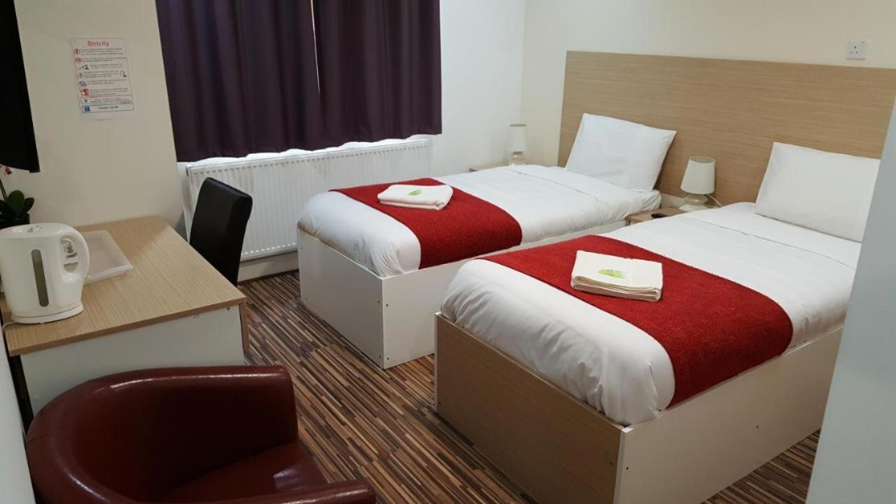 مبيت وإفطار هاونسلو Heathrow Travellers Hub المظهر الخارجي الصورة